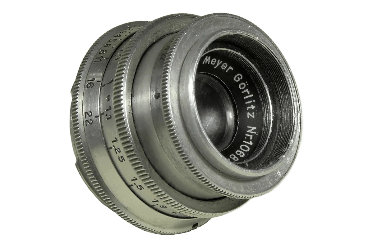 Trioplan 100mm f/2.8 经典预设光圈版 的镜身外观参考